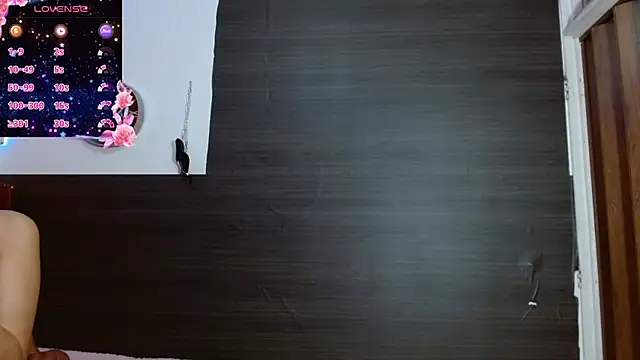 Snapshot of ShadenSx chatting on October 3, 2025, 7:59 pm ShadenSx online show from October 3, 2025, 7:59 pm