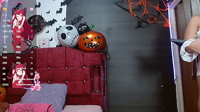 Snapshot of ShadenSx chatting on October 17, 2025, 7:48 pm ShadenSx online show from October 17, 2025, 7:48 pm