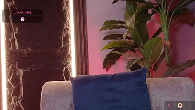 La Diabla 111  online show from October 23, 2025, 8:07 pm