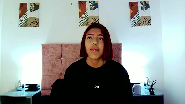 Snapshot of Dulce_Bella_ chatting on September 23, 2025, 12:12 pm Dulce Bella online show from September 23, 2025, 12:12 pm