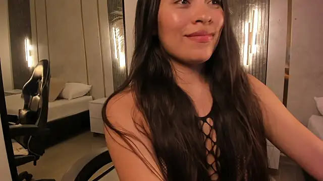 allie bruce online show from April 18, 2026, 3:53 am