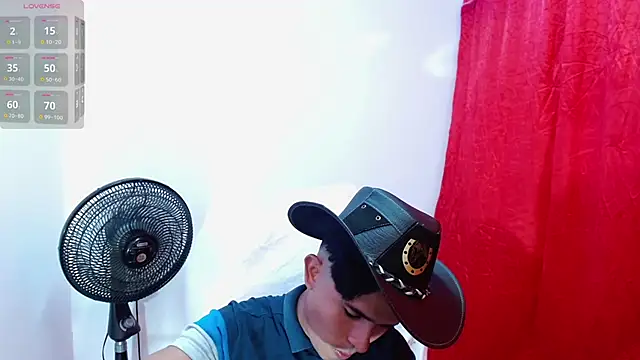 Snapshot of DayroDuran chatting on October 11, 2025, 6:53 pm DayroDuran online show from October 11, 2025, 6:53 pm