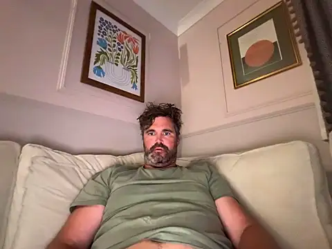 Snapshot of CyprioteWhitefly chatting on May 29, 2026, 9:54 pm CyprioteWhitefly online show from May 29, 2026, 9:54 pm