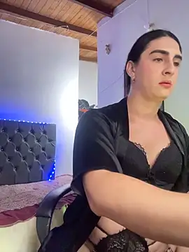 Snapshot of lola_diez chatting on June 10, 2026, 10:11 pm lola diez online show from June 10, 2026, 10:11 pm