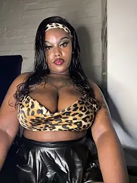 QUEEN NOBUHLE 777 online show from November 28, 2025, 10:54 pm