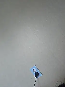 sklkeee05 online show from November 25, 2025, 6:14 am