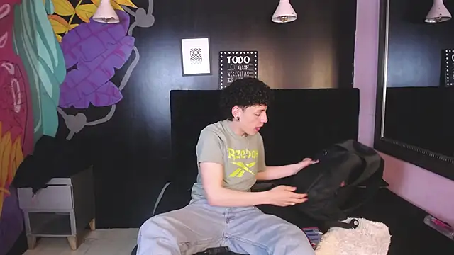 Snapshot of Axel_rousex chatting on October 16, 2025, 11:13 pm Axel rousex online show from October 16, 2025, 11:13 pm