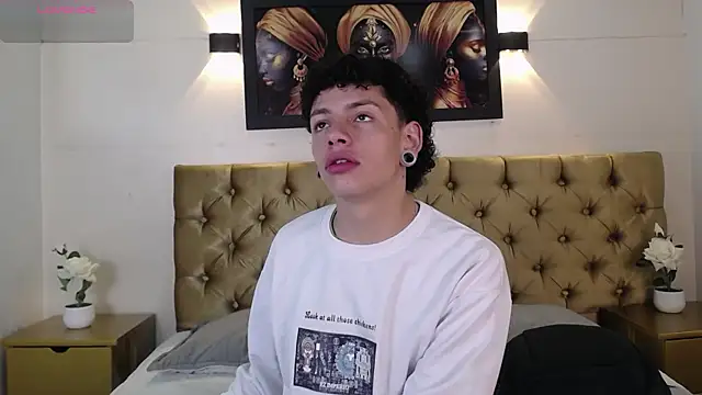 Snapshot of Axel_rousex chatting on October 7, 2025, 8:10 pm Axel rousex online show from October 7, 2025, 8:10 pm