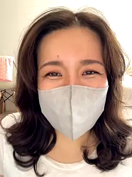 NATSUMI00 online show from October 6, 2025, 6:03 am