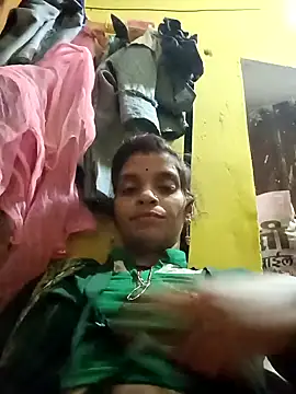 Snapshot of Punam_jindal chatting on October 28, 2025, 3:33 pm Punam jindal online show from October 28, 2025, 3:33 pm