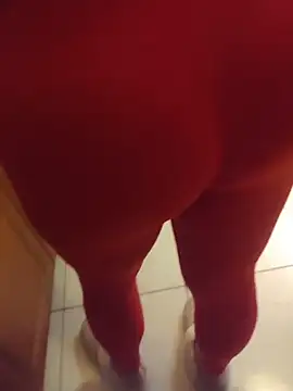 Snapshot of MiriandZacki chatting on December 14, 2025, 9:59 am MiriandZacki online show from December 14, 2025, 9:59 am