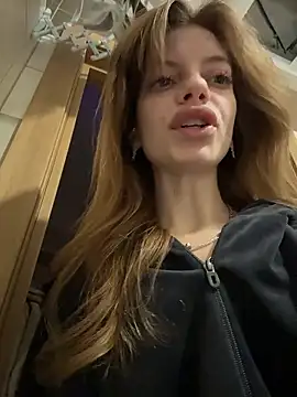 Snapshot of mari__papi chatting on January 7, 2026, 4:23 pm mari papi online show from January 7, 2026, 4:23 pm