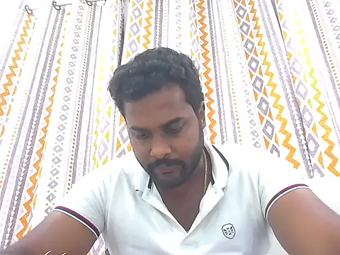 Snapshot of BNDCJMW chatting on November 8, 2025, 12:52 pm BNDCJMW online show from November 8, 2025, 12:52 pm