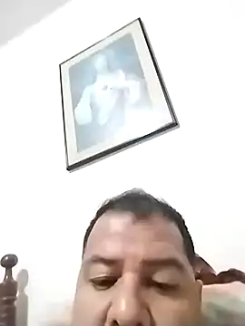 latinblack16 online show from November 6, 2025, 3:21 am