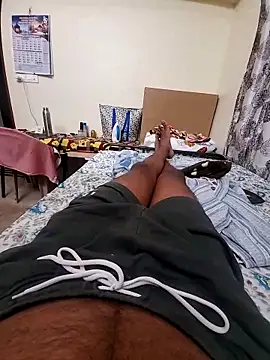 Snapshot of roshankakol chatting on November 17, 2025, 7:18 pm roshankakol online show from November 17, 2025, 7:18 pm