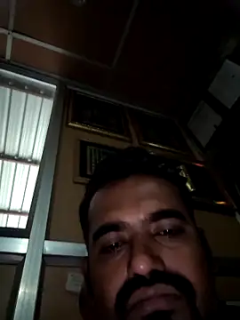 Snapshot of roshankakol chatting on November 25, 2025, 9:20 am roshankakol online show from November 25, 2025, 9:20 am