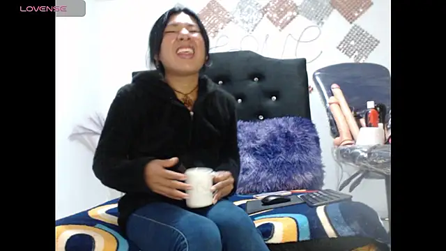 Snapshot of jatzibe_hot_93 chatting on January 10, 2026, 2:23 pm jatzibe hot 93 online show from January 10, 2026, 2:23 pm