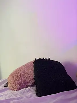 Snapshot of Charlottediolet chatting on February 19, 2026, 11:18 am Charlottediolet online show from February 19, 2026, 11:18 am