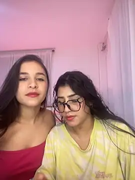Snapshot of Sweet_and_Rous0 chatting on September 11, 2025, 3:50 am Sweet and Rous0 online show from September 11, 2025, 3:50 am