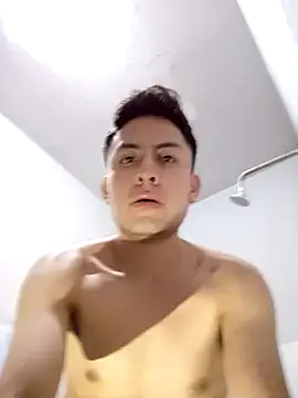 aczinovelez342 online show from October 5, 2025, 3:52 am