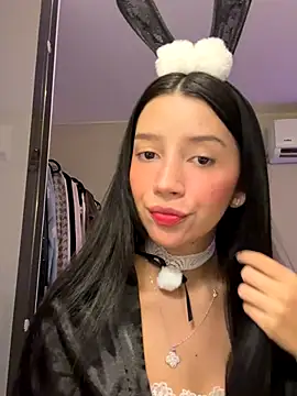 Snapshot of Min_junn chatting on October 16, 2025, 3:04 am Min junn online show from October 16, 2025, 3:04 am