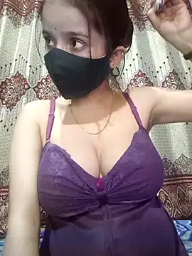 wow couple online show from December 5, 2025, 5:22 pm