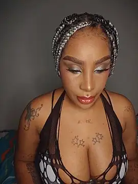 Queen Amara online show from June 7, 2026, 4:39 am