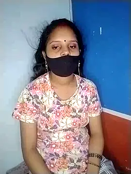 Snapshot of Komal-Rajput chatting on September 25, 2025, 7:31 pm Komal-Rajput online show from September 25, 2025, 7:31 pm