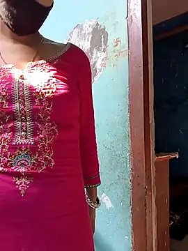 Snapshot of Komal-Rajput chatting on November 14, 2025, 7:34 am Komal-Rajput online show from November 14, 2025, 7:34 am