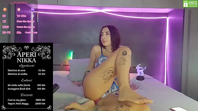 nikkaanderic online show from September 23, 2025, 4:36 pm