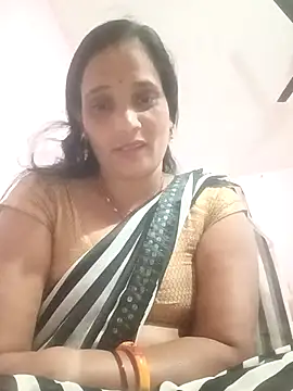 Snapshot of Hot-kal93 chatting on October 8, 2025, 9:44 am Hot-kal93 online show from October 8, 2025, 9:44 am