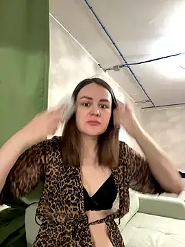 Risky-Flower online show from January 7, 2026, 6:13 pm