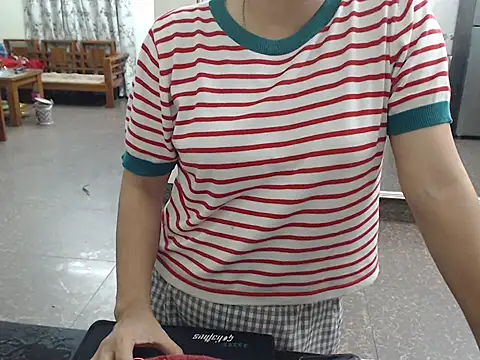 Ami 8x online show from November 8, 2025, 1:36 pm