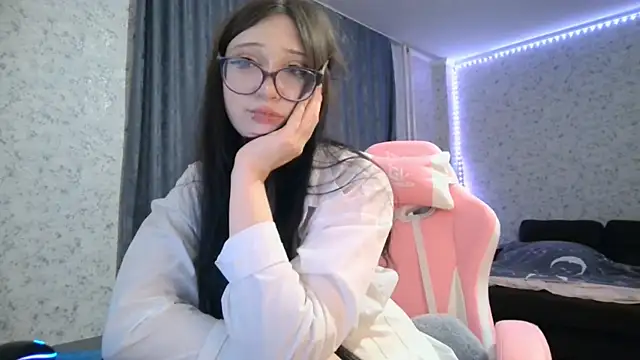 Snapshot of KeicyKlark chatting on September 11, 2025, 7:14 pm KeicyKlark online show from September 11, 2025, 7:14 pm