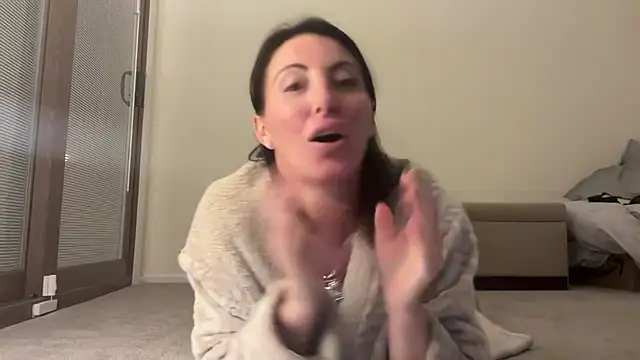 Snapshot of NurseStephania chatting on October 26, 2025, 5:41 am NurseStephania online show from October 26, 2025, 5:41 am