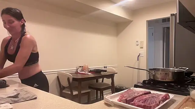 Snapshot of NurseStephania chatting on October 3, 2025, 12:03 am NurseStephania online show from October 3, 2025, 12:03 am