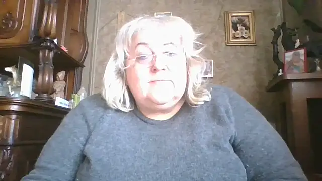 Snapshot of Lala-Love56 chatting on November 2, 2025, 9:47 am Lala-Love56 online show from November 2, 2025, 9:47 am