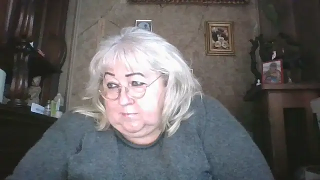 Snapshot of Lala-Love56 chatting on November 27, 2025, 11:43 am Lala-Love56 online show from November 27, 2025, 11:43 am