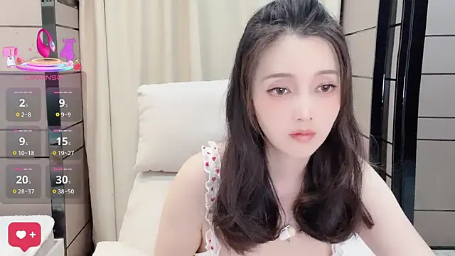 Snapshot of _Ling_Ling chatting on October 14, 2025, 11:22 am Ling Ling online show from October 14, 2025, 11:22 am