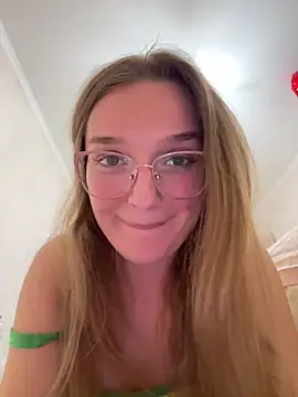 Snapshot of Bellatrisssaa chatting on February 21, 2026, 7:27 pm Bellatrisssaa online show from February 21, 2026, 7:27 pm