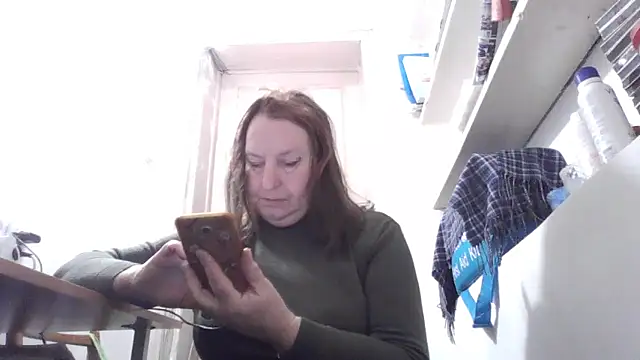 Snapshot of AnnaLive570 chatting on March 4, 2026, 5:26 am AnnaLive570 online show from March 4, 2026, 5:26 am