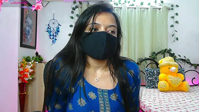 Snapshot of WildDimpi_0 chatting on October 7, 2025, 11:55 am WildDimpi 0 online show from October 7, 2025, 11:55 am