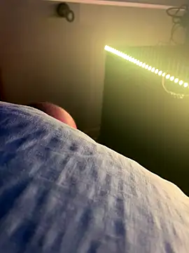 THEDICKBOY17 online show from September 25, 2025, 9:21 pm