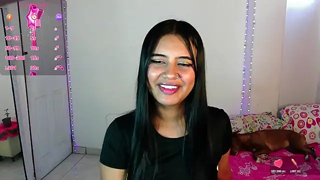 NiaFoxx online show from October 17, 2025, 9:27 pm