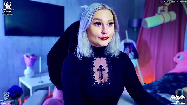 Wounded Goddess  online show from February 3, 2026, 6:22 am