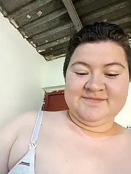 Snapshot of Noha_Whiitee chatting on November 28, 2025, 2:45 am Noha Whiitee online show from November 28, 2025, 2:45 am