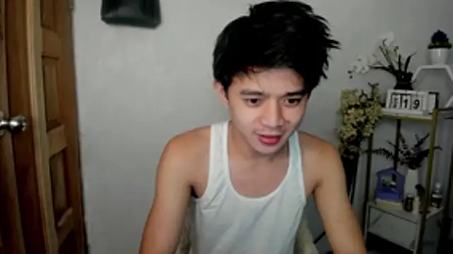 Snapshot of NautyBoyBrazeen_143 chatting on November 19, 2025, 4:51 pm NautyBoyBrazeen 143 online show from November 19, 2025, 4:51 pm