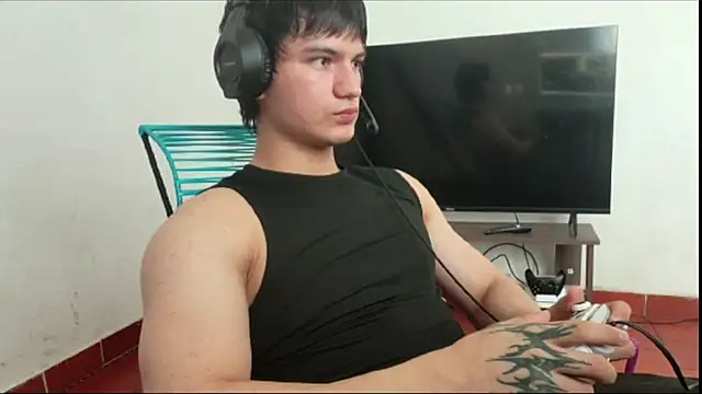 ErickWalton online show from October 26, 2025, 7:58 pm