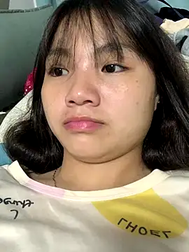 Snapshot of Emlyly-18 chatting on October 11, 2025, 3:02 pm Emlyly-18 online show from October 11, 2025, 3:02 pm