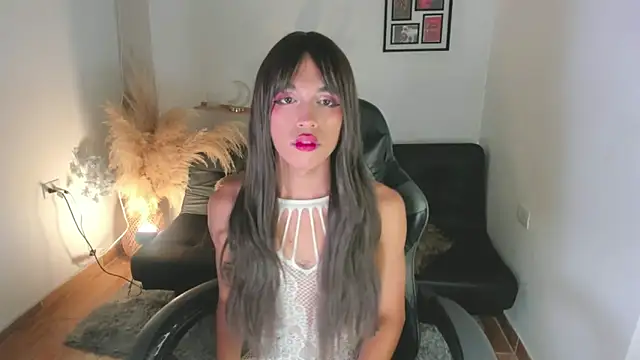 Nikkita Dragon online show from October 20, 2025, 3:30 am